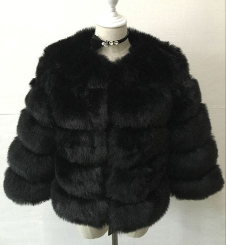 Women's cropped faux fur winter coat