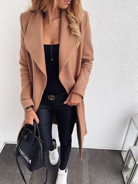 Woman wearing long open front wool coat with waterfall lapel – Detail view 15
