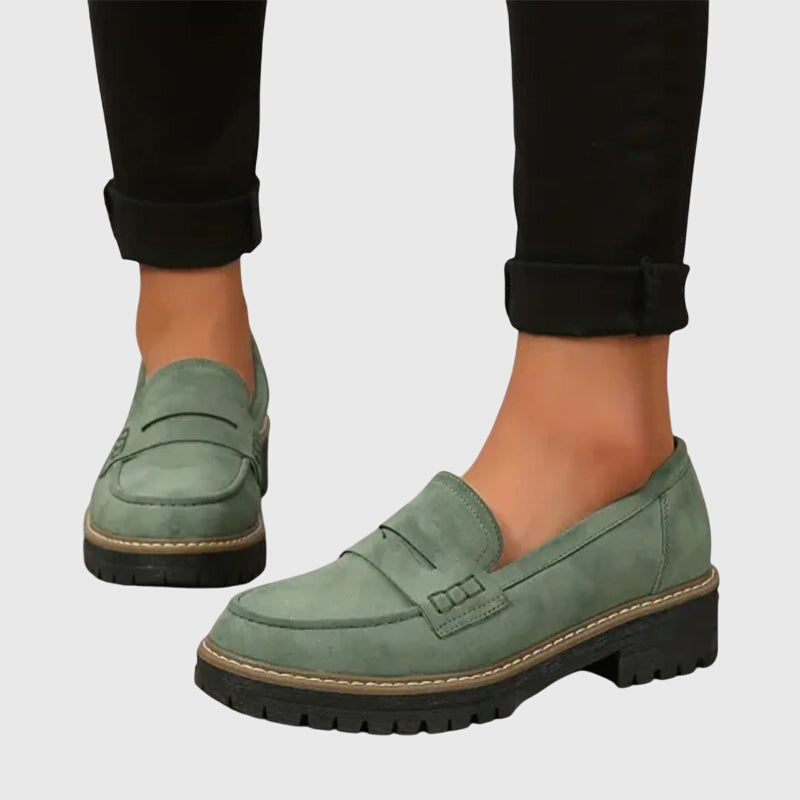 Anya | Timeless suede loafers