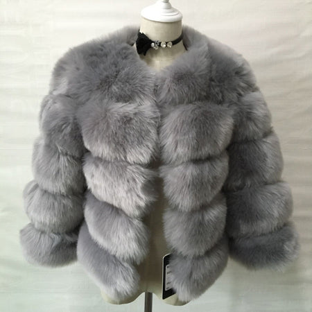 Women's cropped faux fur winter coat