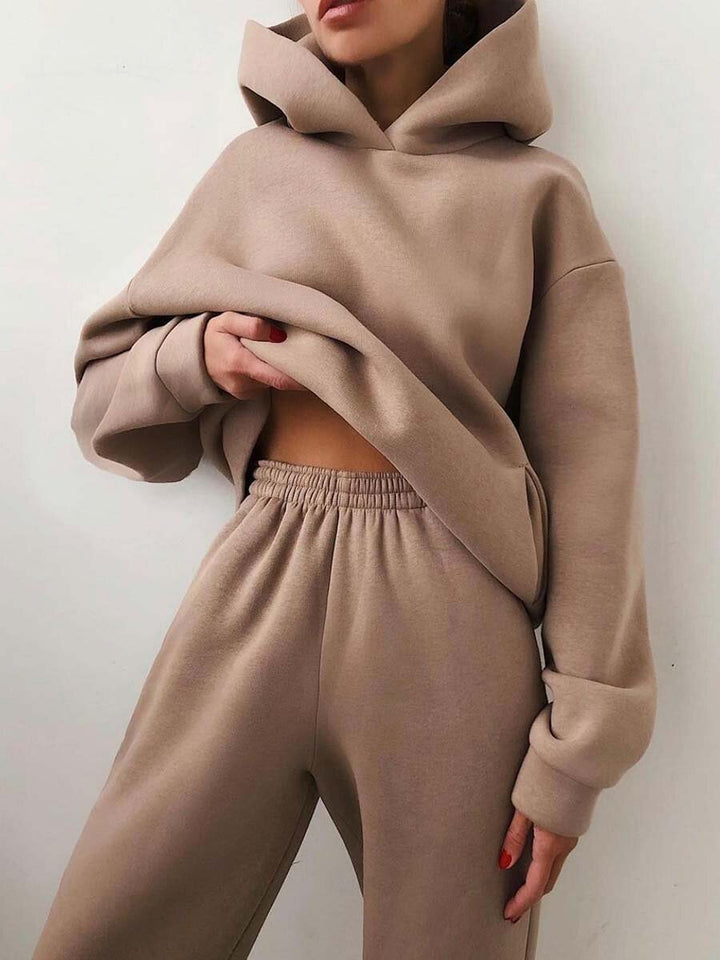 Woman wearing matching hooded knit tracksuit set – Detail view 13