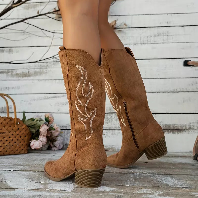 Dakota | Embroidered Western Boots