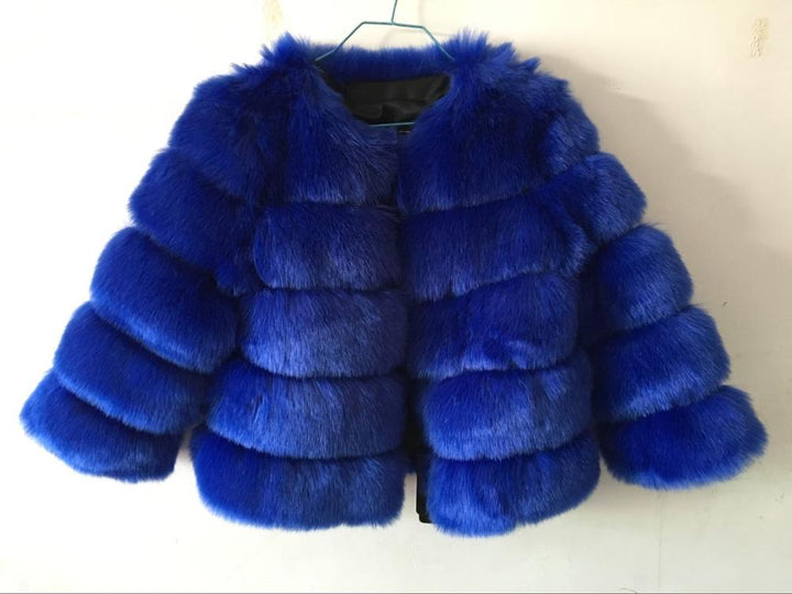 Women's cropped faux fur winter coat
