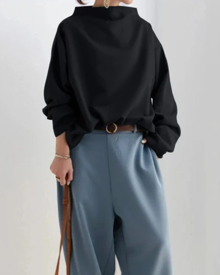 Leona | Oversized funnel-neck sweatshirt for women
