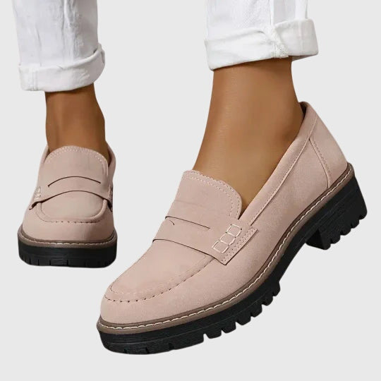 Anya | Timeless suede loafers