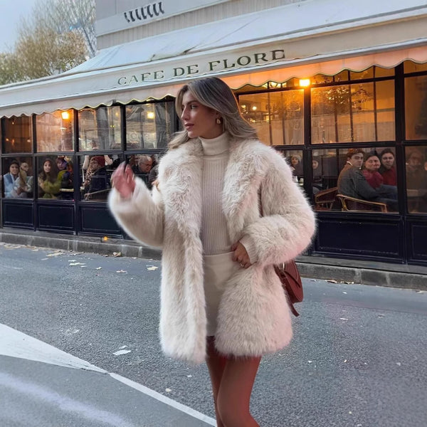 Lillian | Manteau d’hiver en fausse fourrure avec col