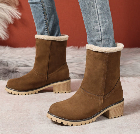 Women's black snow boots with low heel and round toe