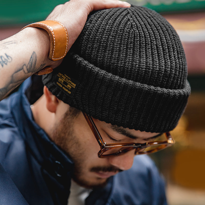 Black vintage knitted melon skin beanie for women