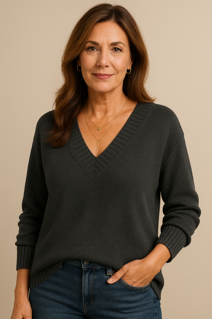 Marlowe | Cozy V-Neck Knit Pullover
