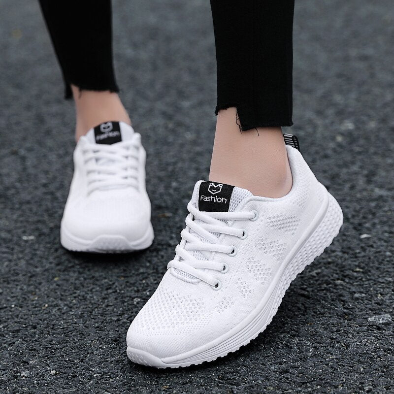 Uma | Breathable runner sneakers women