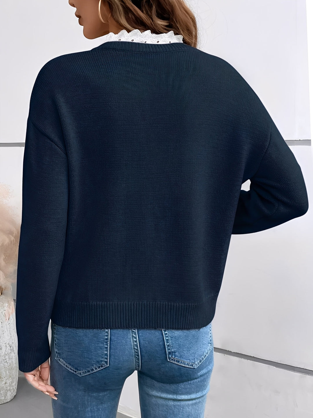 Seren | Women's Lace Collar V-Neck Sweater