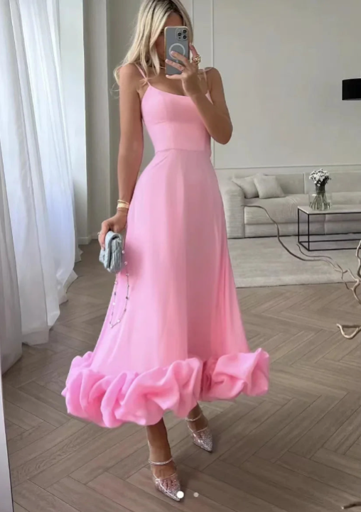 Prim | Flowy midi dress with ruffles