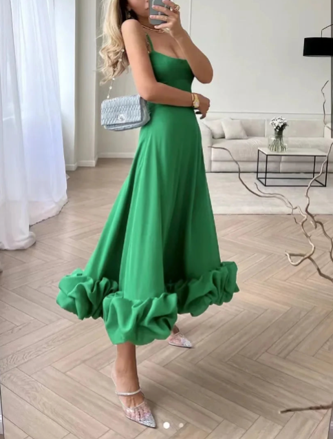 Prim | Flowy midi dress with ruffles