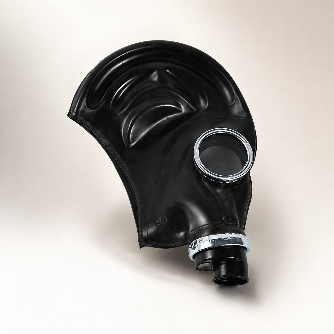 Mire | Black gas mask for Halloween